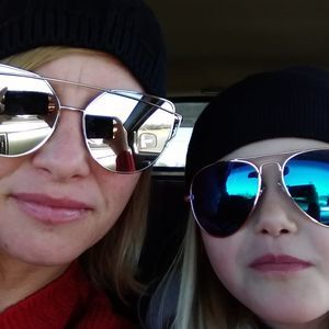 Meet your Posher, Sheila